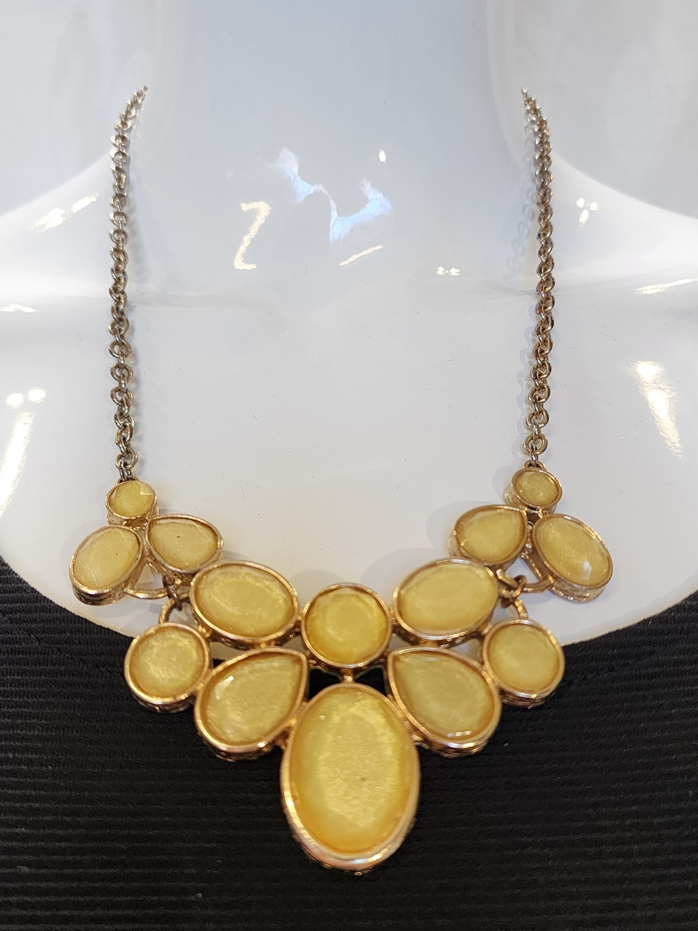 Y2K Yellow Gold Tone Bib Necklace Shimmer Cabochon Statement Necklace